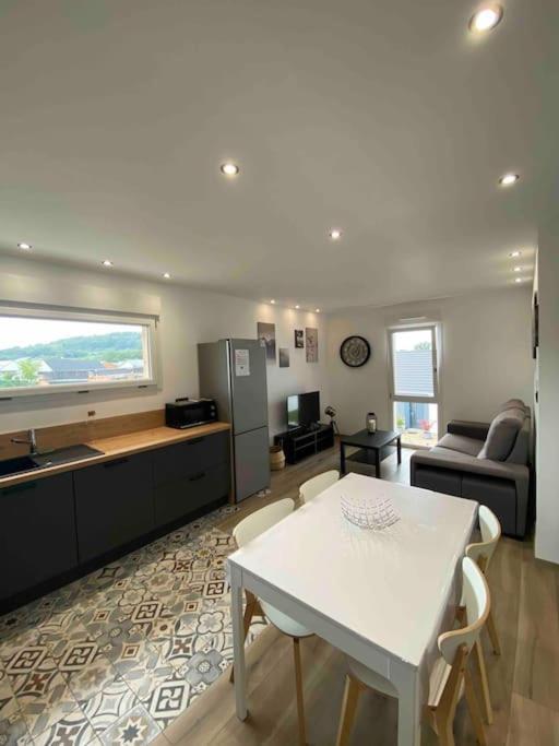 Appartement Climatise Charmes  Exterior photo
